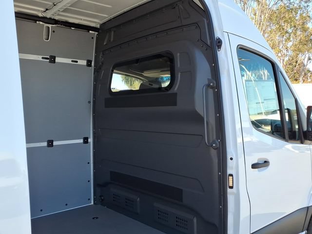 New 2026 Mercedes-Benz Sprinter 2500 image 23