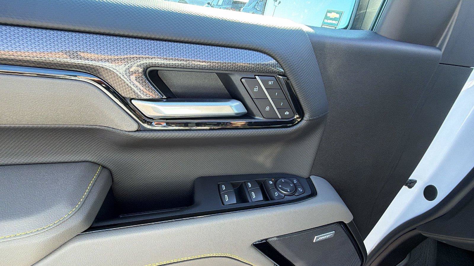 New 2026 Chevrolet Silverado 1500 ZR2 AWD/4WD image 16