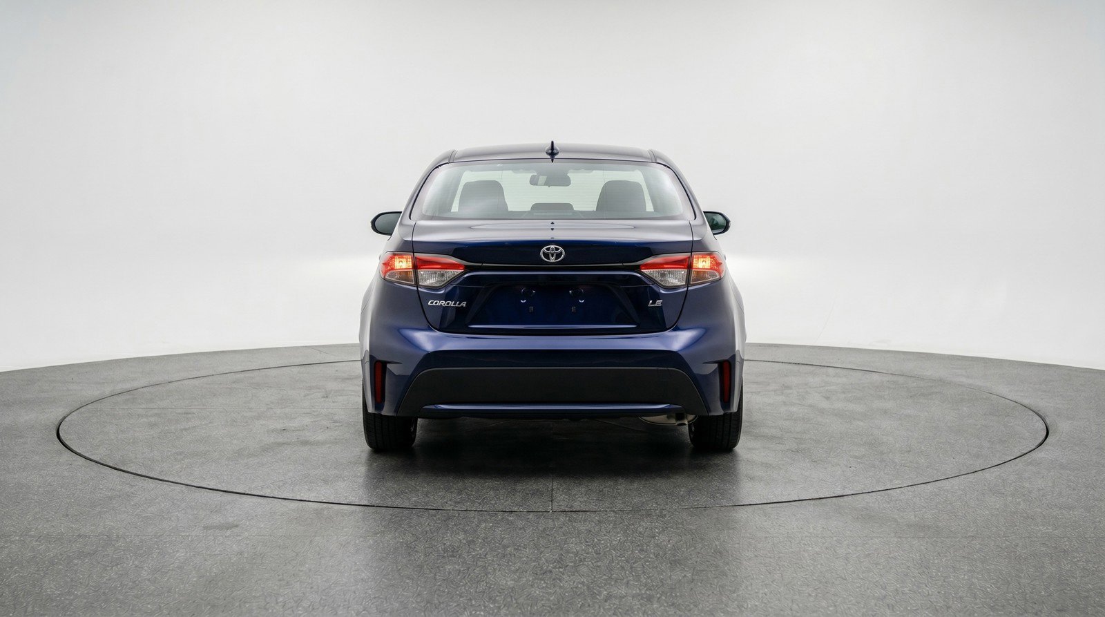 Used 2025 Toyota Corolla LE FWD image 7