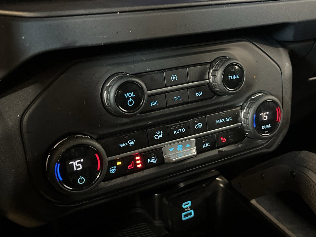 Used 2025 Ford Bronco Badlands image 21