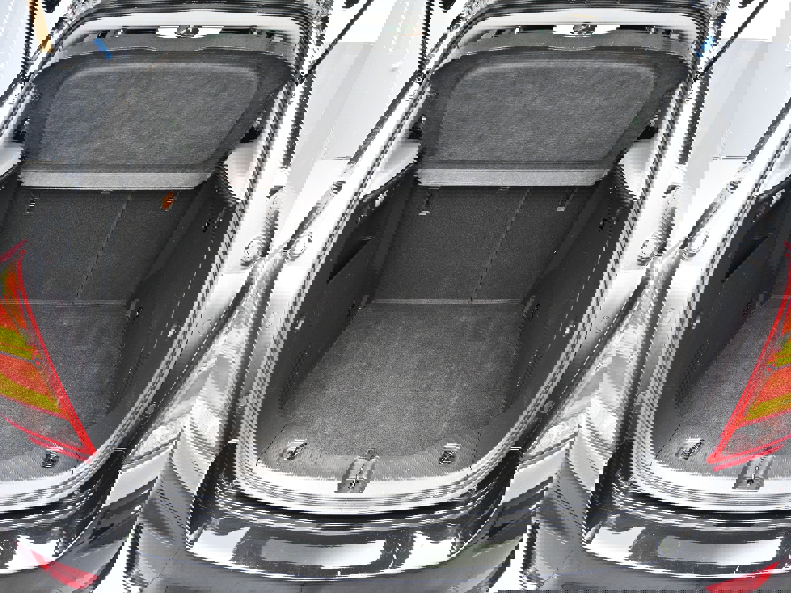 Used 2022 Chevrolet Trax LT w/ Midnight Edition image 26