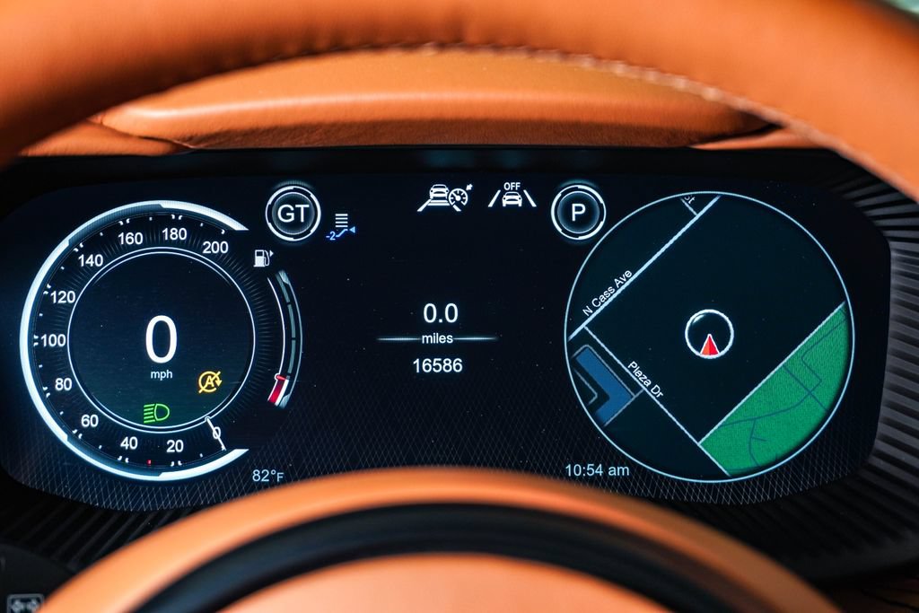 Used 2023 Aston Martin DBX AWD/4WD image 26