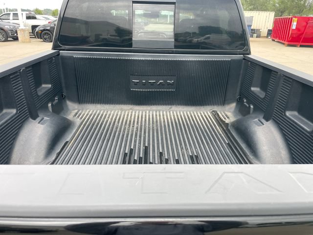 Used 2018 Nissan Titan SV w/ SV Convenience Package AWD/4WD image 33