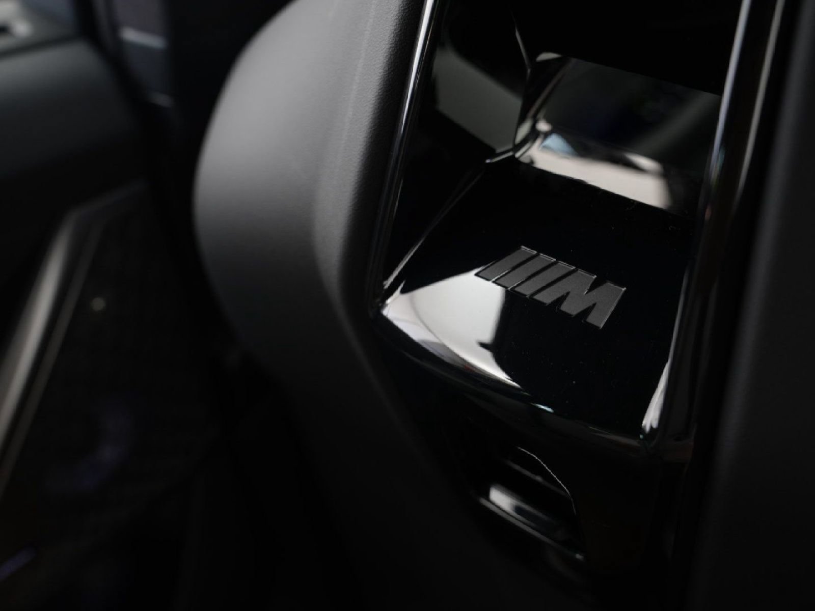 Used 2026 BMW M5 Touring w/ M Driver's Package AWD/4WD image 23