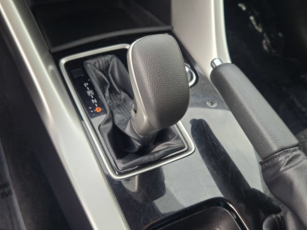 Used 2024 Mitsubishi Eclipse Cross LE AWD/4WD image 35