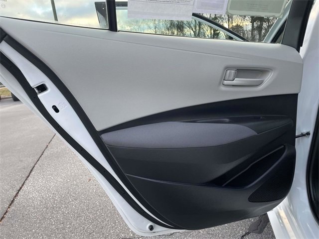 Used 2022 Toyota Corolla LE w/ LE Convenience Package image 14