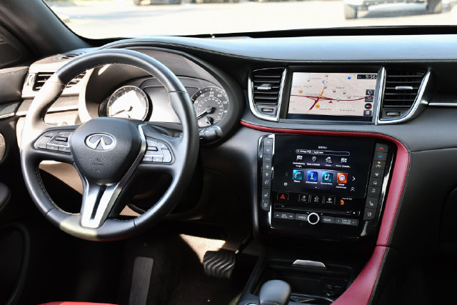 Used 2023 INFINITI QX55 Sensory w/ Lighting Package AWD/4WD image 2