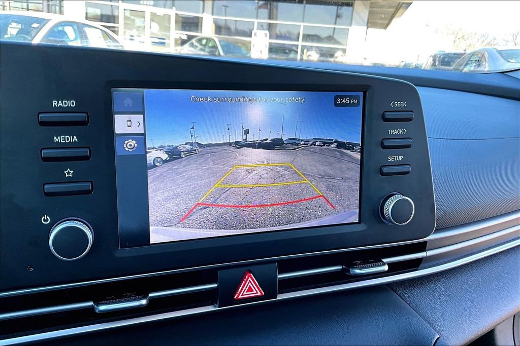Used 2024 Hyundai Elantra SE image 21
