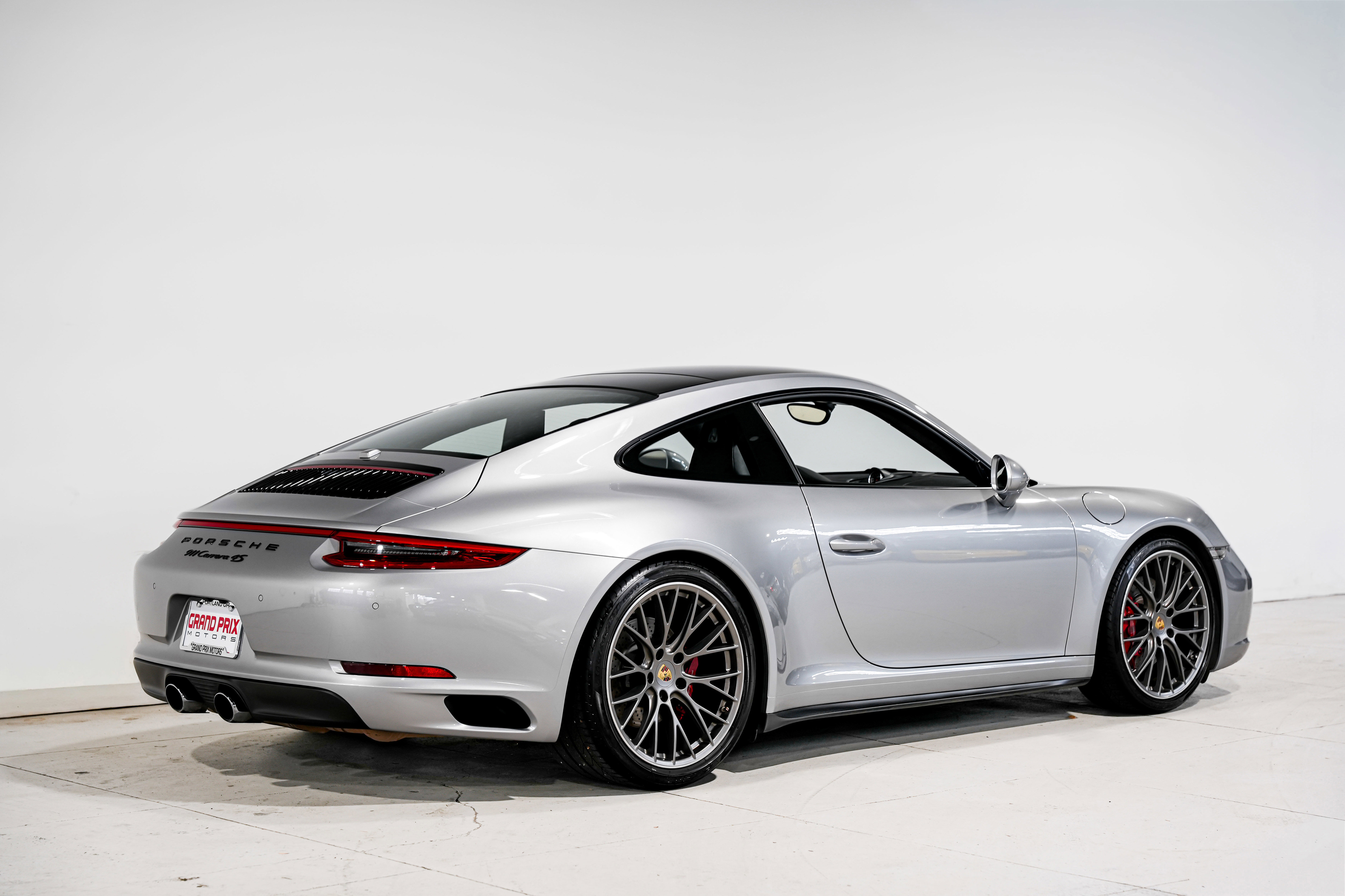 Used 2017 Porsche 911 Carrera 4S AWD/4WD image 3