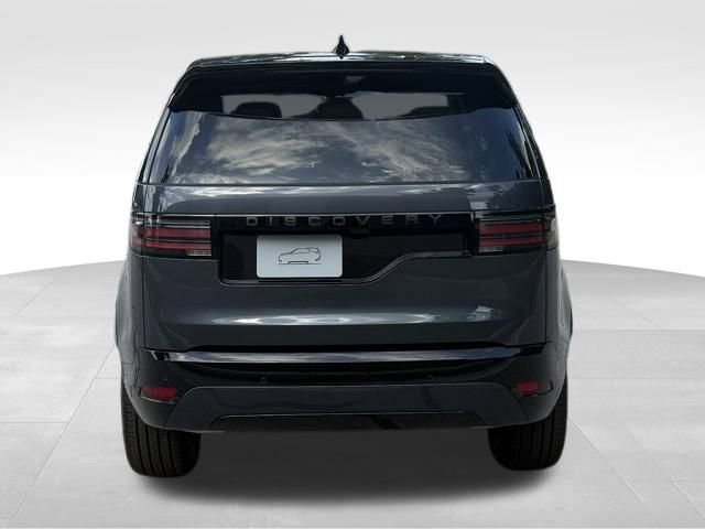 New 2025 Land Rover Discovery Dynamic SE image 4