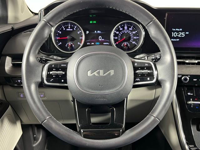 Used 2024 Kia Carnival EX FWD image 14