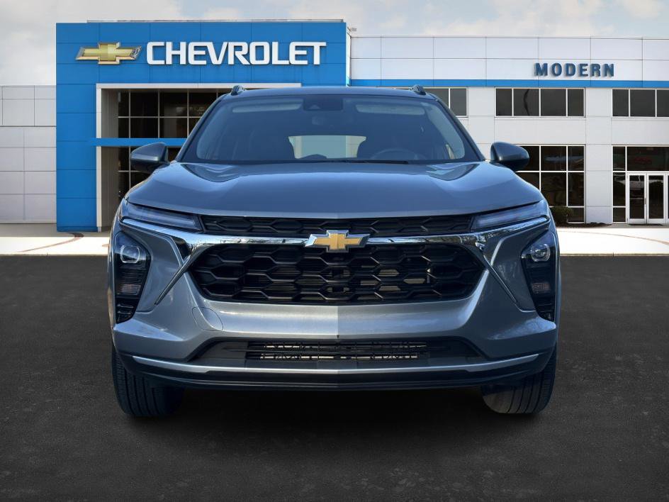 Used 2025 Chevrolet Trax LT w/ Driver Confidence Package image 7