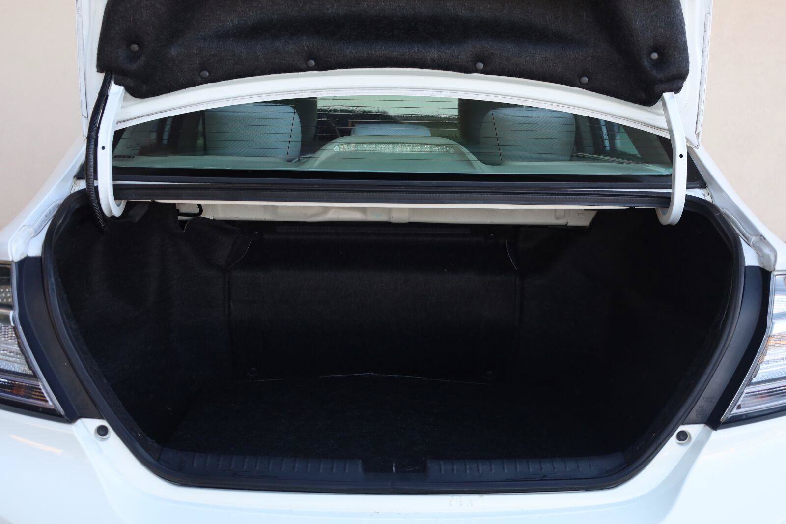 Used 2013 Honda Civic Hybrid Sedan image 13