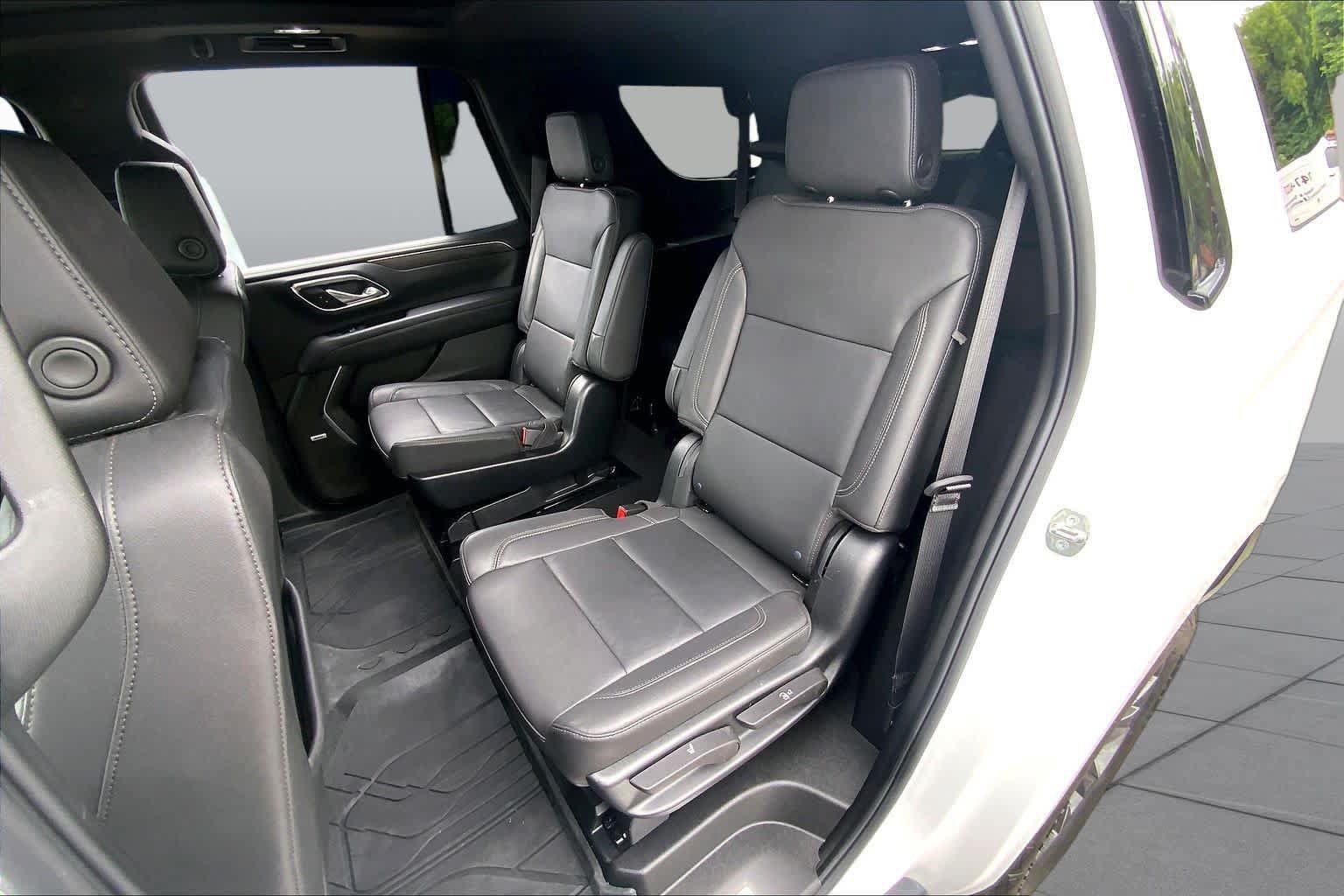 Used 2023 Chevrolet Tahoe Z71 w/ Luxury Package AWD/4WD image 21