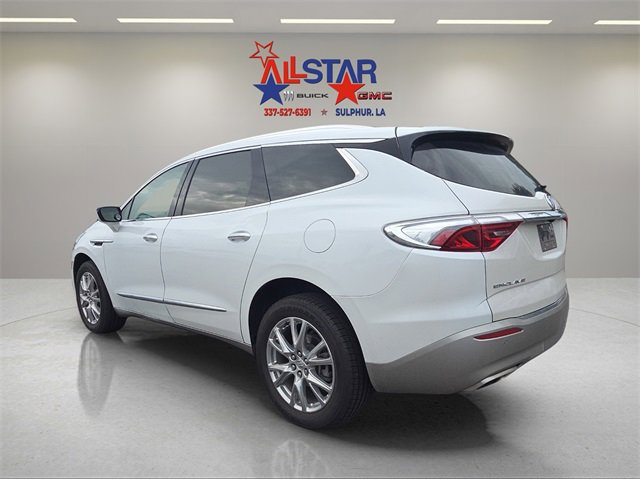 Used 2023 Buick Enclave Essence w/ Experience Buick Package image 5