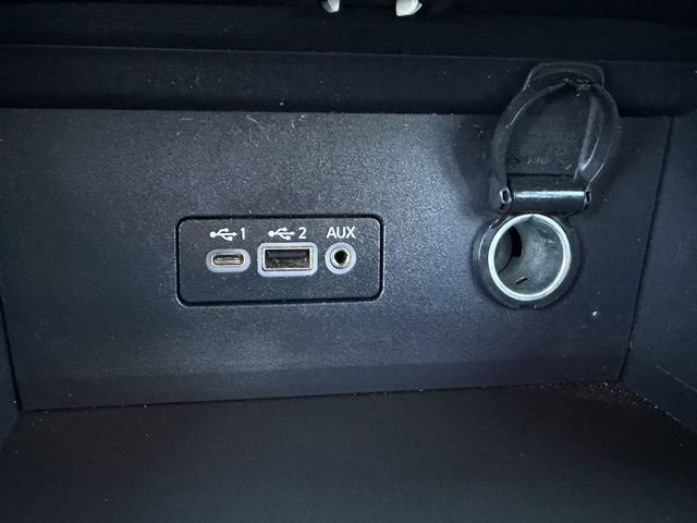 Used 2023 Nissan Sentra SV image 21