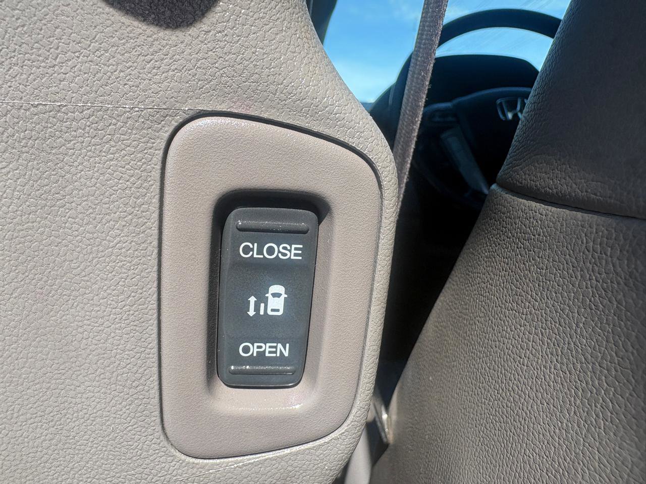 Used 2013 Honda Odyssey EX-L image 13