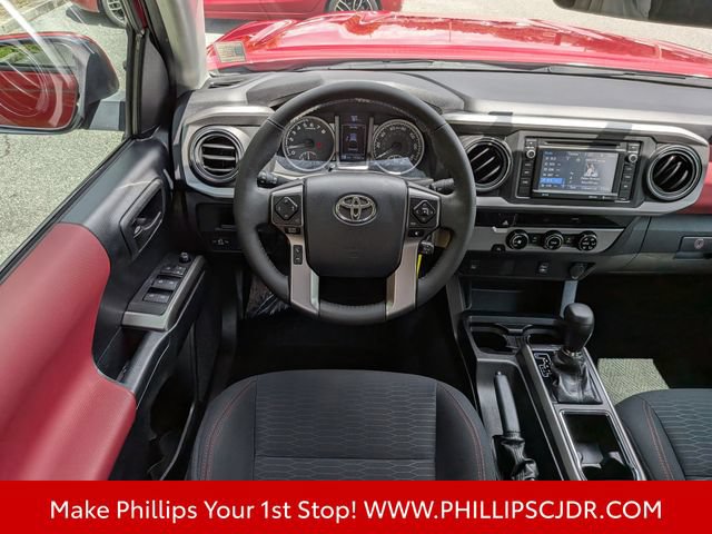 Used 2017 Toyota Tacoma SR5 RWD image 14