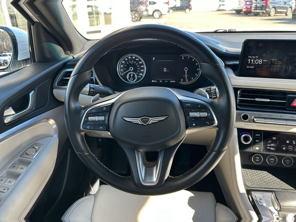 Used 2024 Genesis G70 2.5T RWD image 12