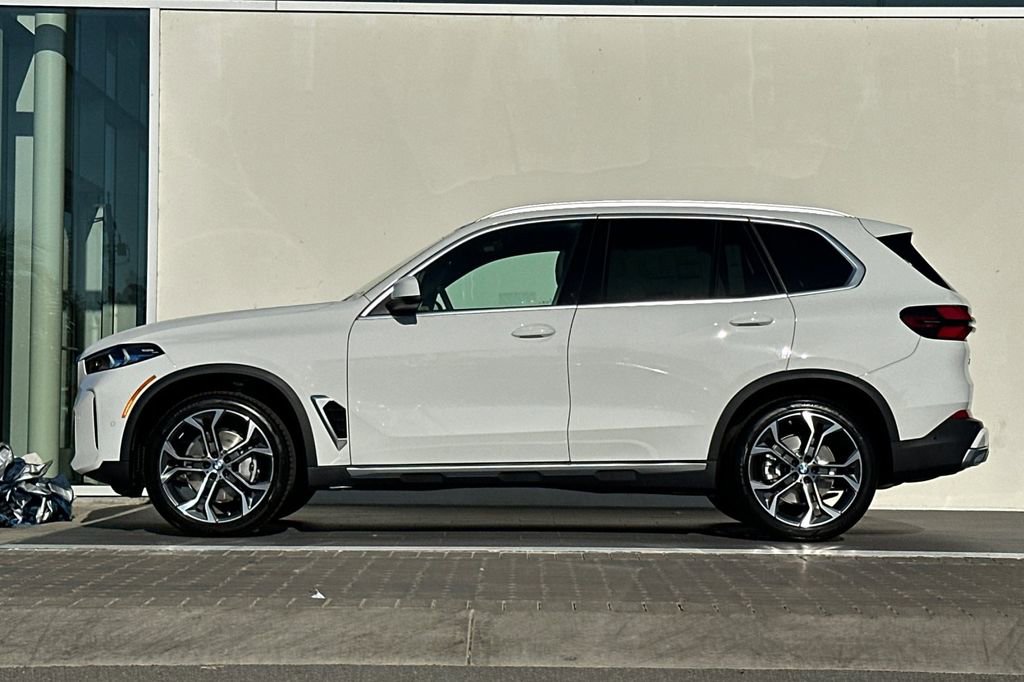 New 2026 BMW X5 sDrive40i w/ Climate Comfort Package image 6