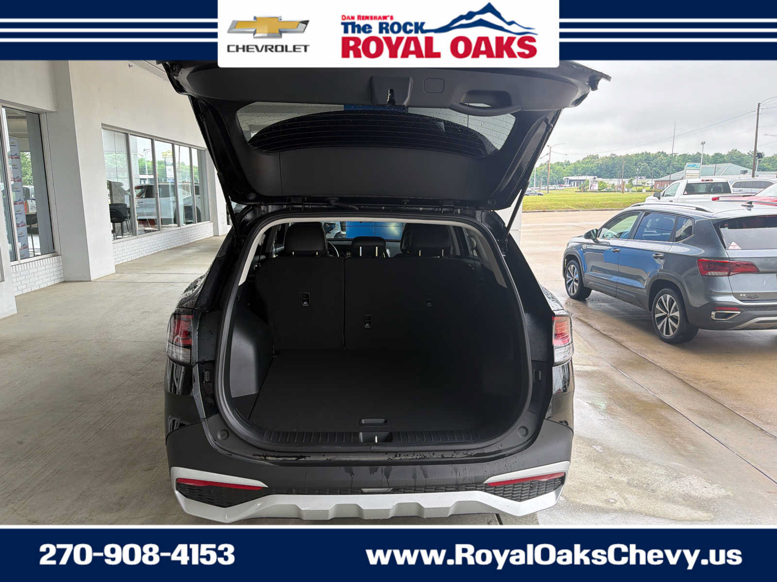 Used 2025 Kia Sportage EX FWD image 6