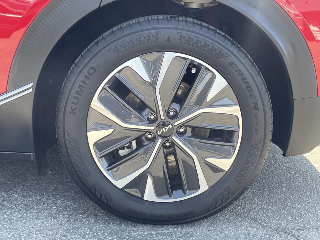 Used 2024 Kia EV6 Light RWD image 30