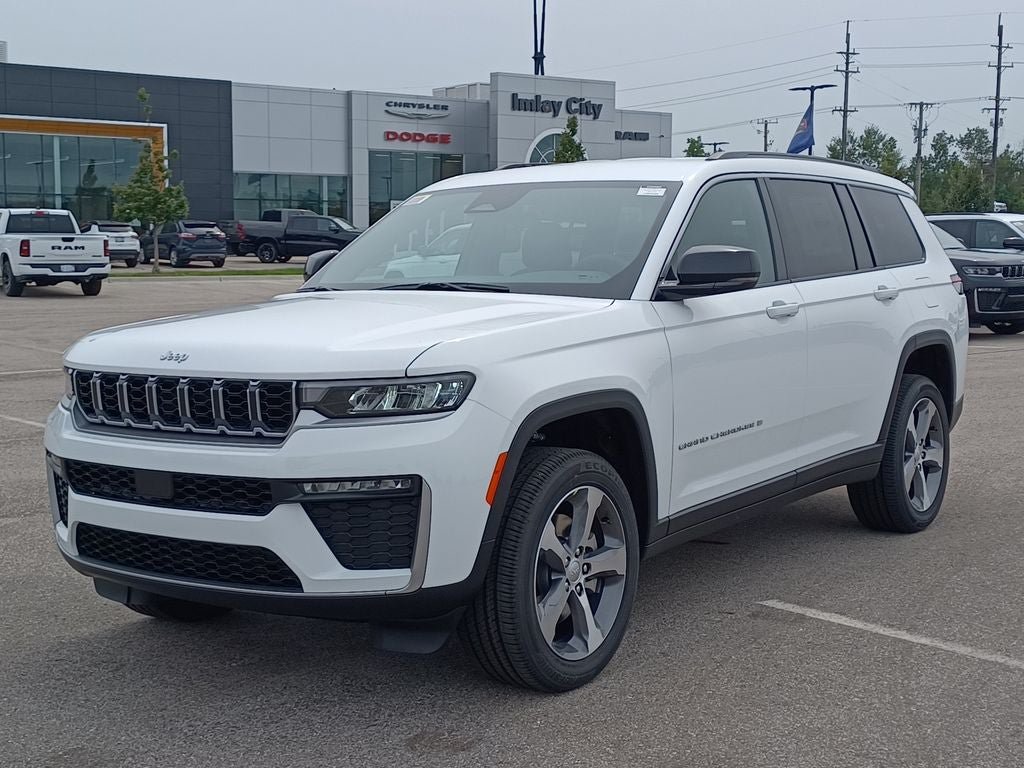 New 2026 Jeep Grand Cherokee L Limited AWD/4WD image 2