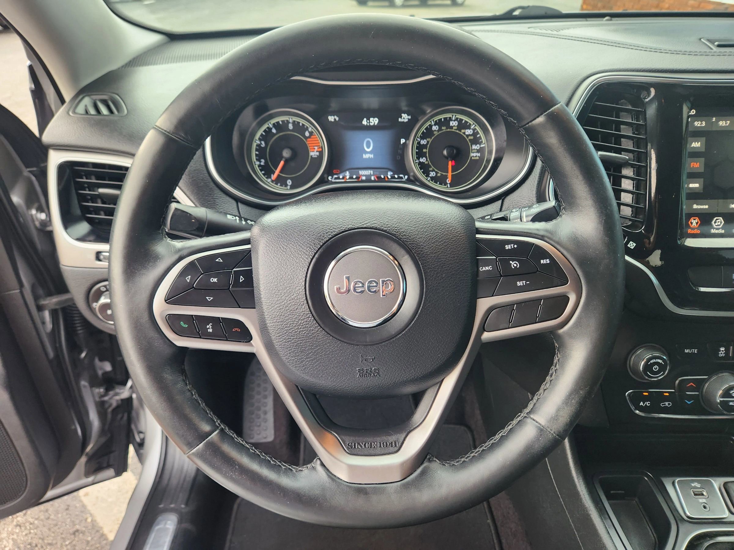 Used 2019 Jeep Cherokee Limited image 87