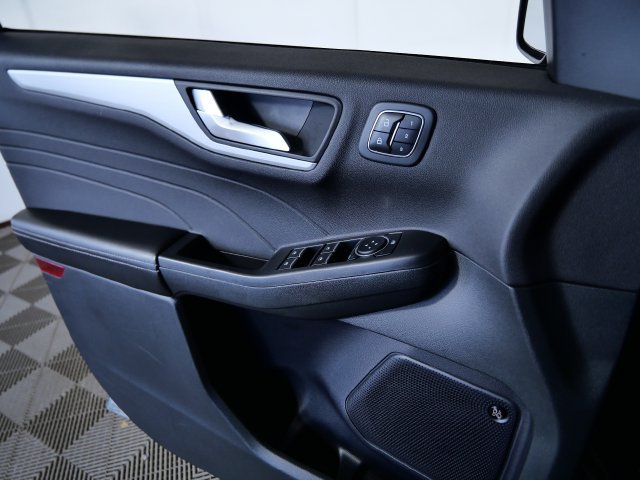 Certified 2023 Ford Escape Platinum w/ Premium Technology Package AWD/4WD image 25