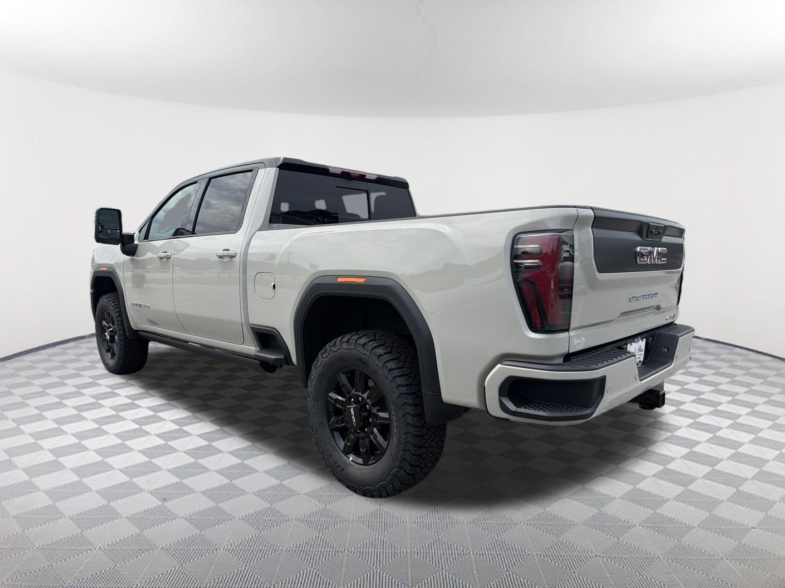 New 2026 GMC Sierra 2500 AT4 w/ AT4 Premium Plus Package AWD/4WD image 8