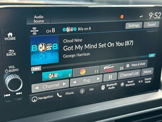 Used 2025 Honda Pilot Touring image 23