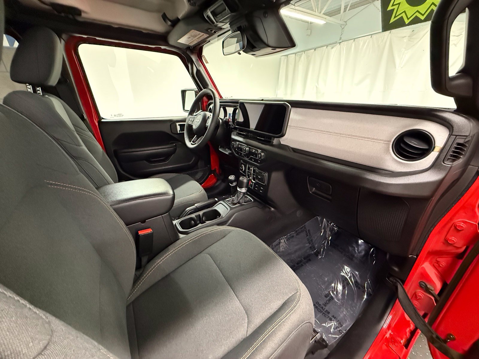 Used 2025 Jeep Wrangler Unlimited Sport AWD/4WD image 8