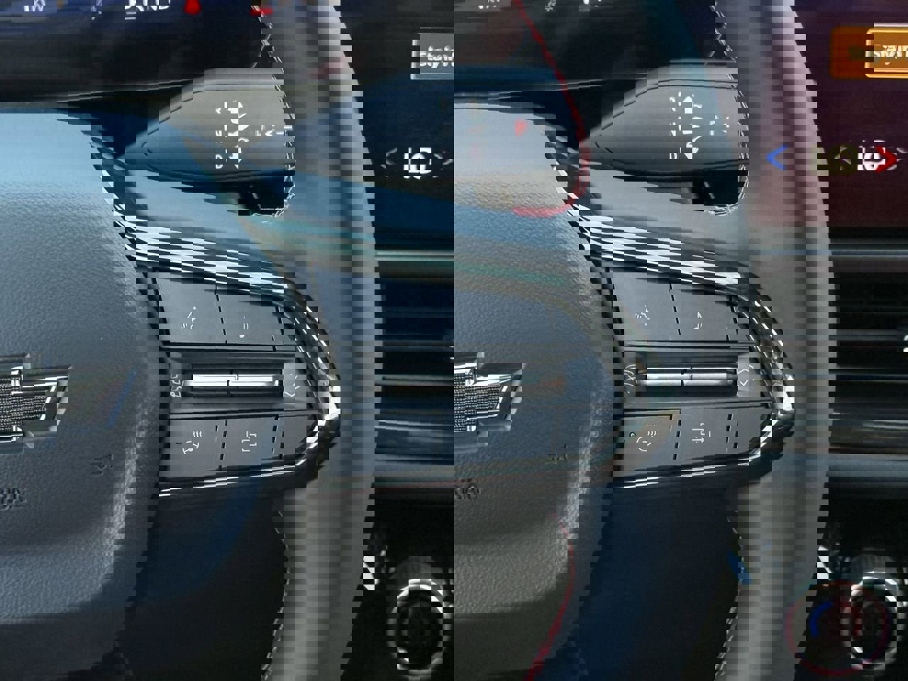 New 2026 Chevrolet Equinox EV RS image 14