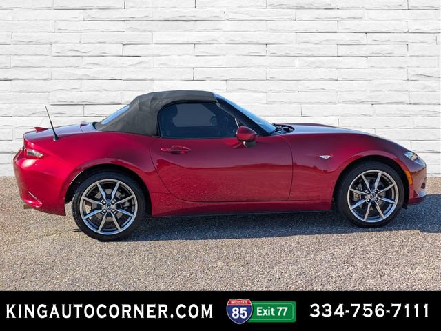 Used 2023 MAZDA MX-5 Miata Grand Touring RWD image 3