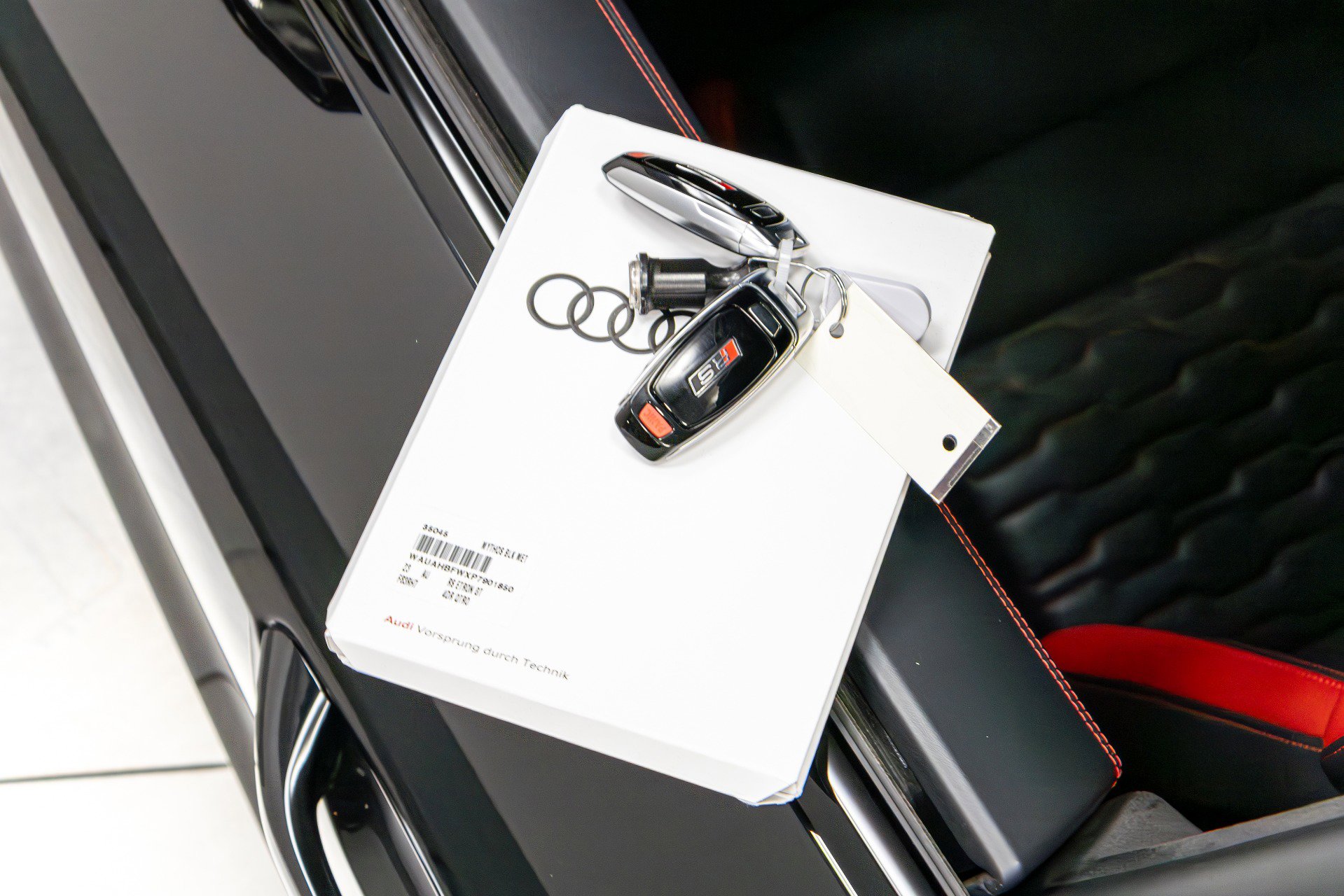 Used 2023 Audi RS e-tron GT image 82