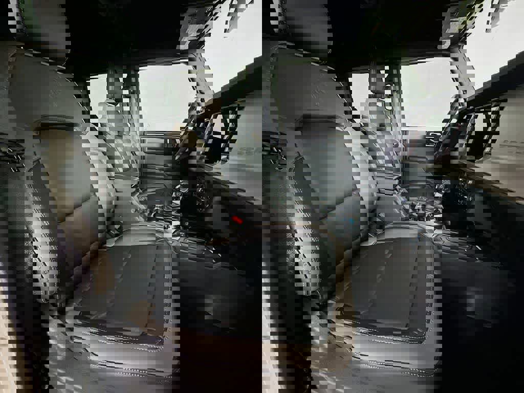 New 2025 Ford Bronco Outer Banks AWD/4WD image 15