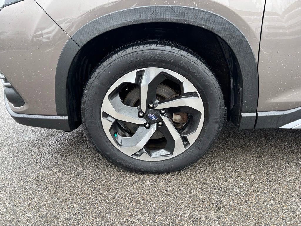 Used 2023 Subaru Forester Touring AWD/4WD image 31
