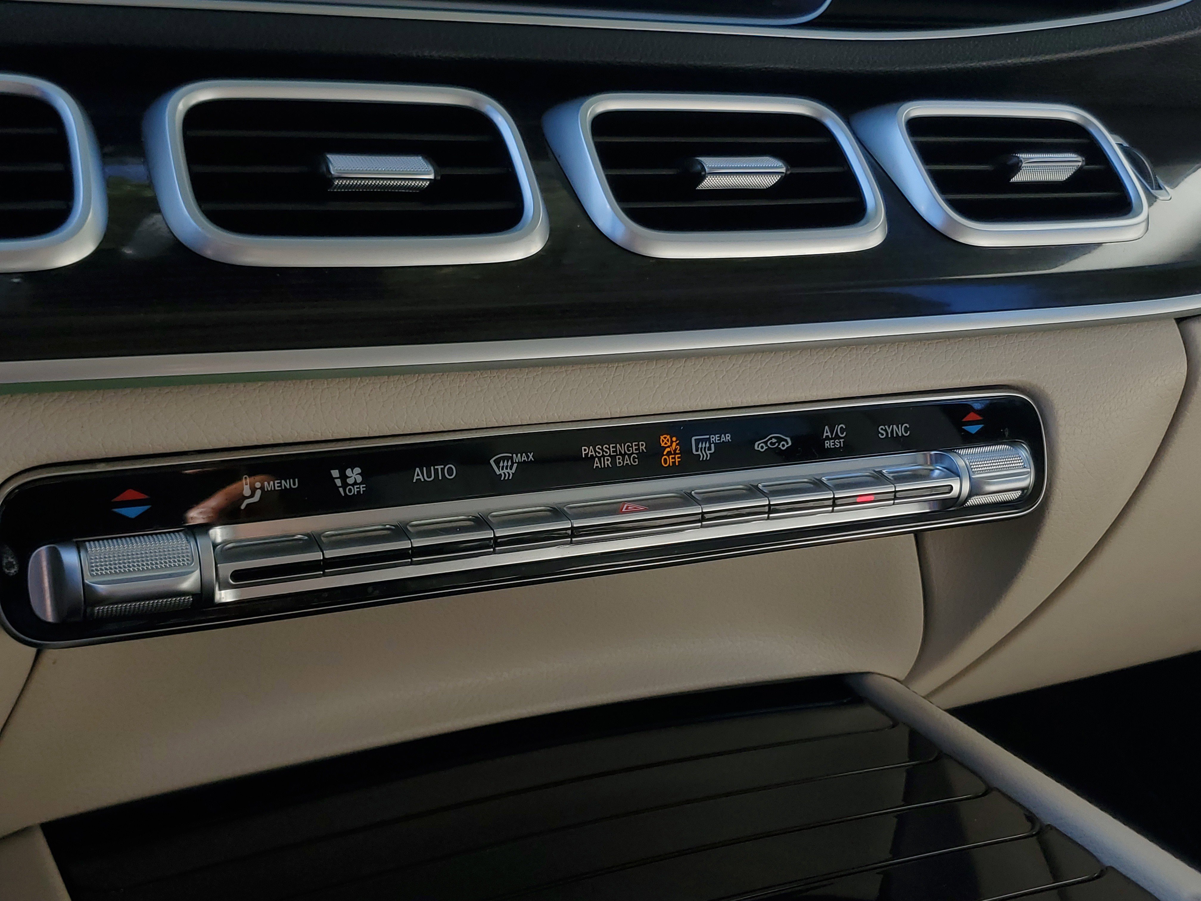 Used 2022 Mercedes-Benz GLE 350 w/ 3rd Row Seat Package image 26