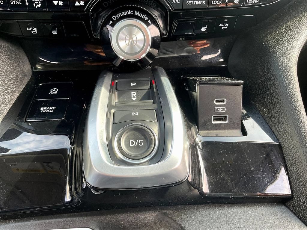 Used 2024 Acura MDX SH-AWD image 18