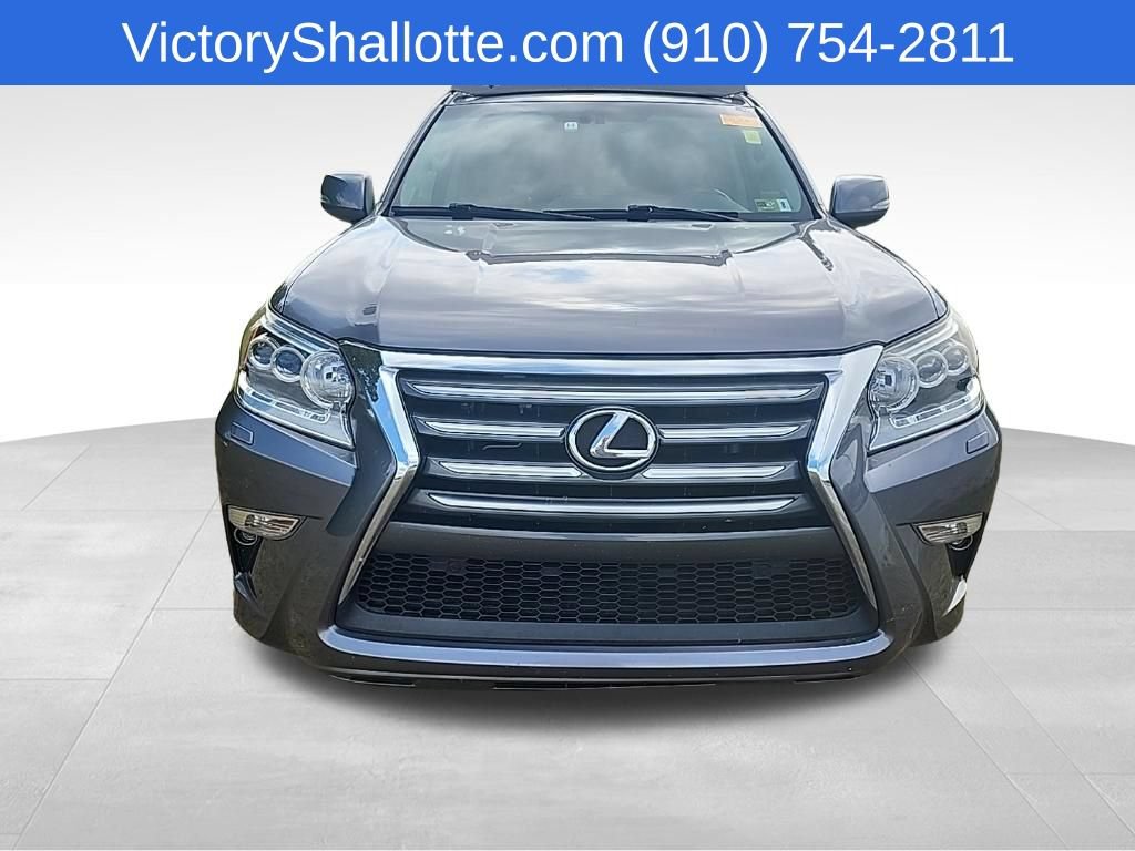 Used 2017 Lexus GX 460 Premium AWD/4WD image 3