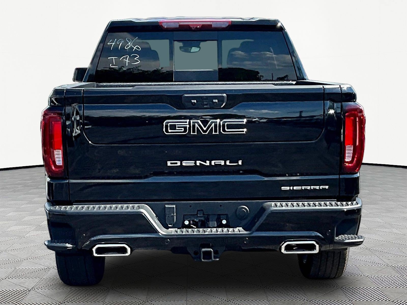 New 2026 GMC Sierra 1500 Denali Ultimate w/ LPO, Black Badging Package AWD/4WD image 5