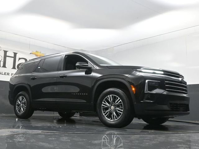 New 2026 Chevrolet Traverse LT w/ Driver Confidence Package image 2
