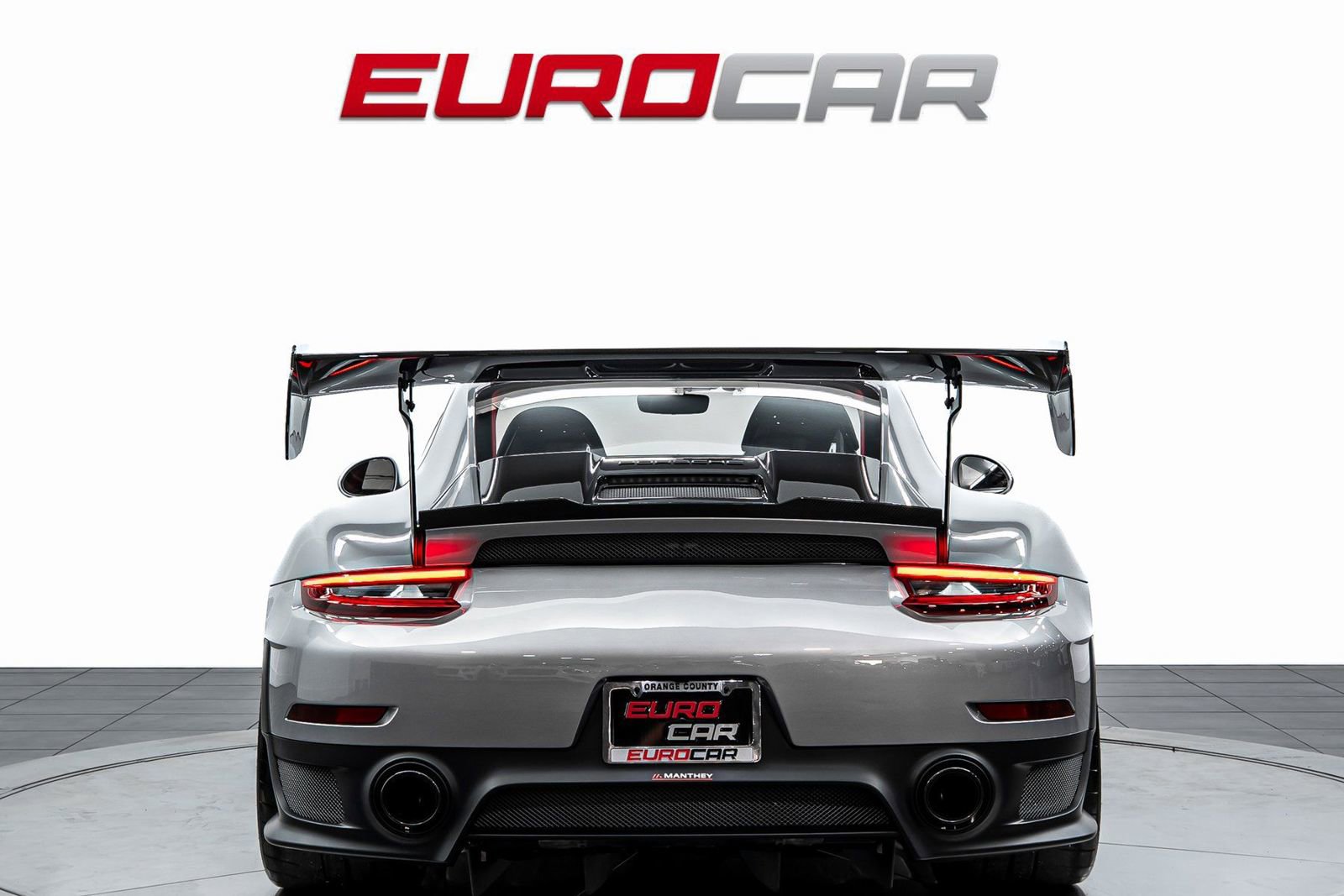 Used 2019 Porsche 911 GT2 RS image 4