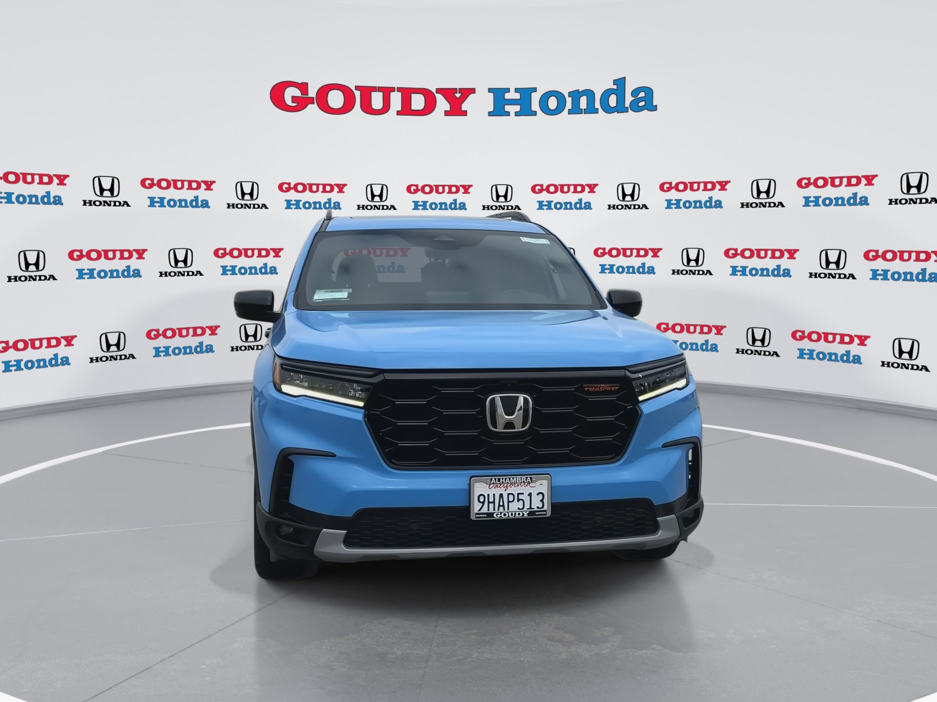 Certified 2023 Honda Pilot TrailSport image 3