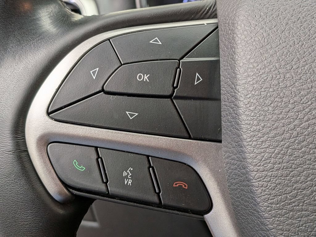 Used 2022 Jeep Grand Cherokee Laredo X AWD/4WD image 11