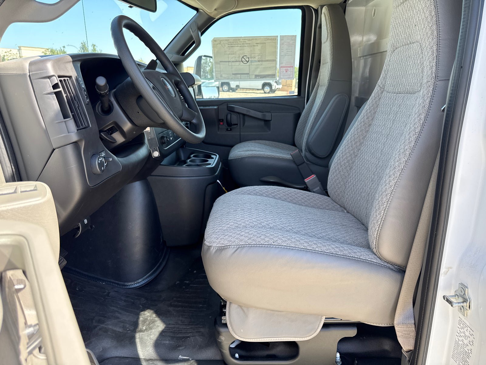 New 2025 GMC Savana 3500 w/ Power Convenience Package RWD image 20