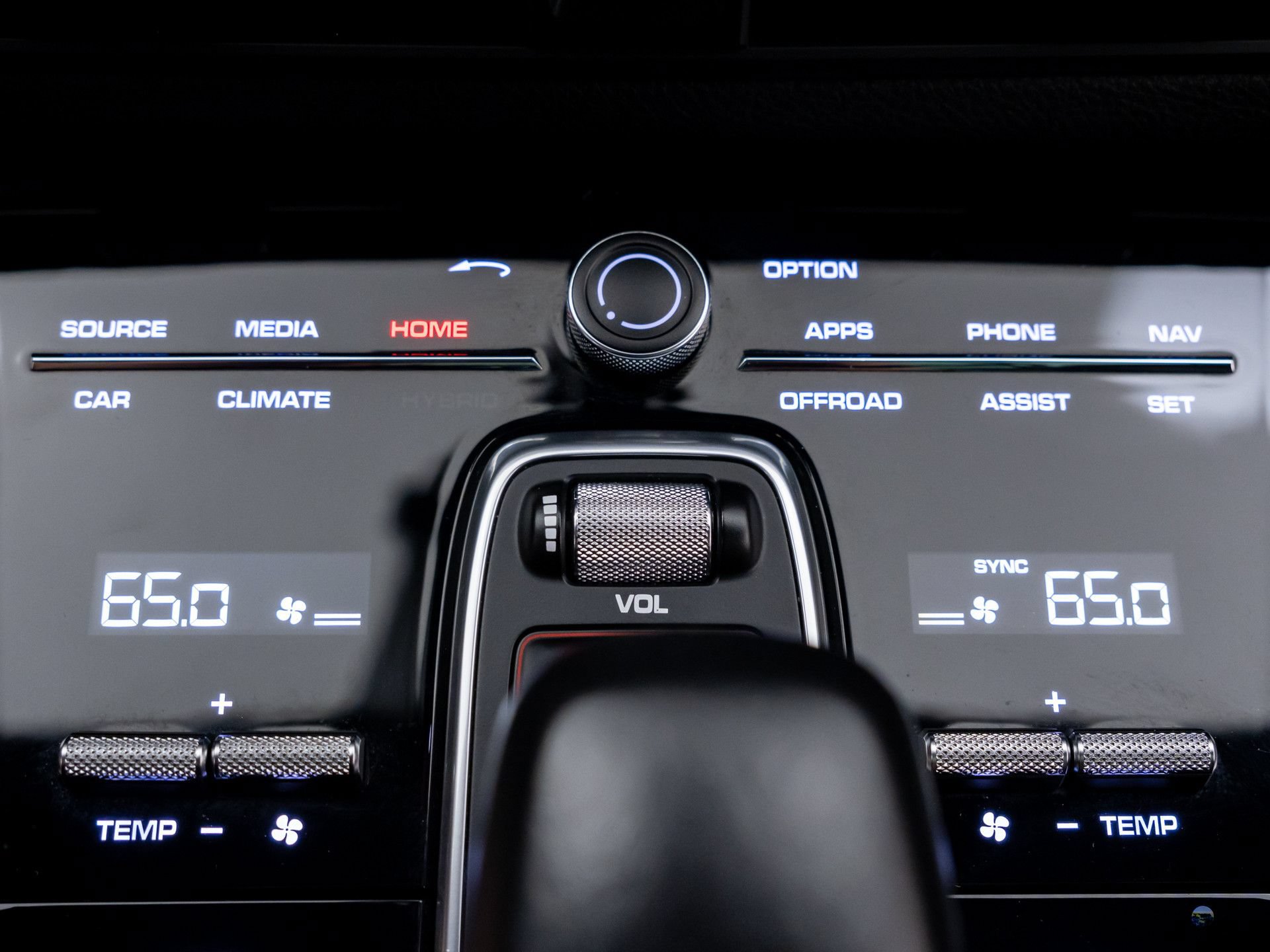 Certified 2023 Porsche Cayenne AWD/4WD image 26