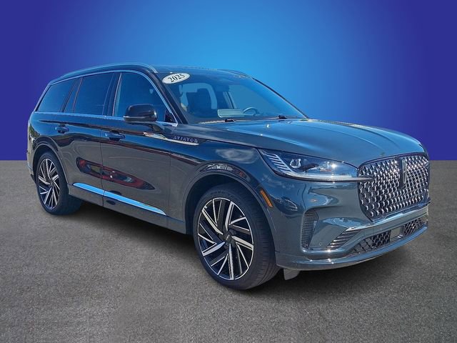 New 2025 Lincoln Aviator Black Label AWD/4WD image 2