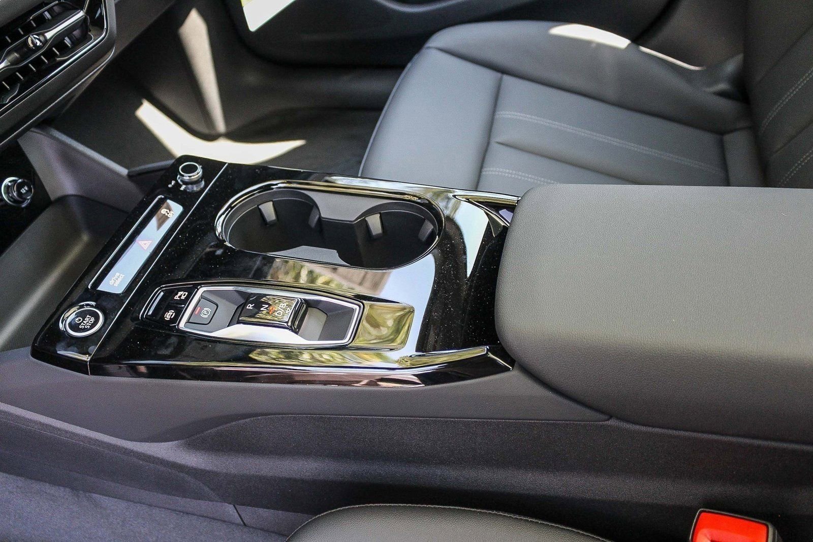 New 2025 Audi A6 e-tron Premium RWD image 21