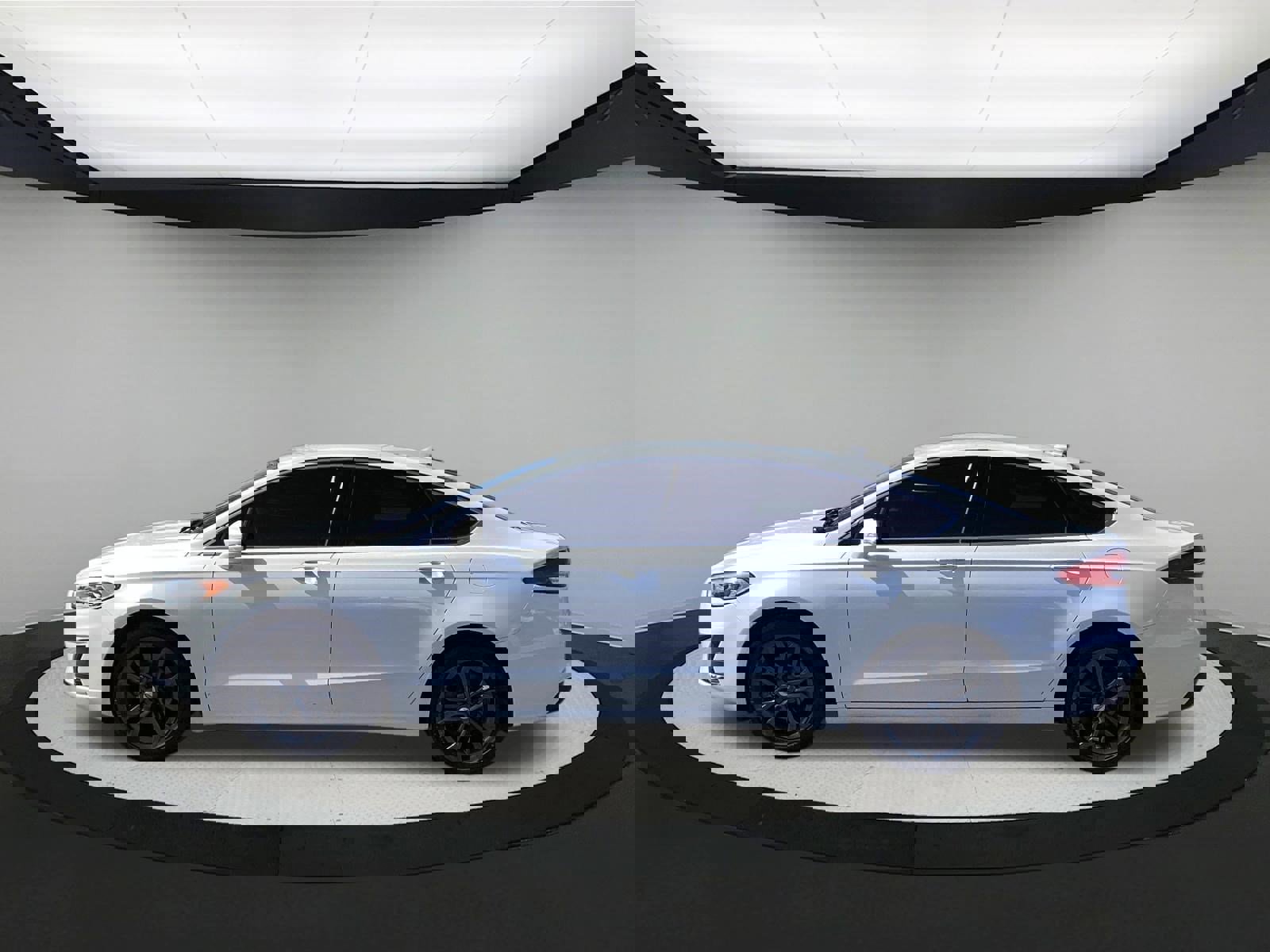 Used 2019 Ford Fusion SEL image 5